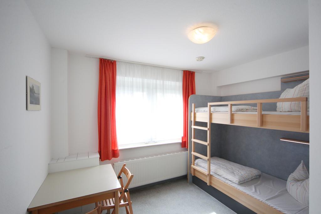 Djh Jugendherberge Stralsund Exterior foto